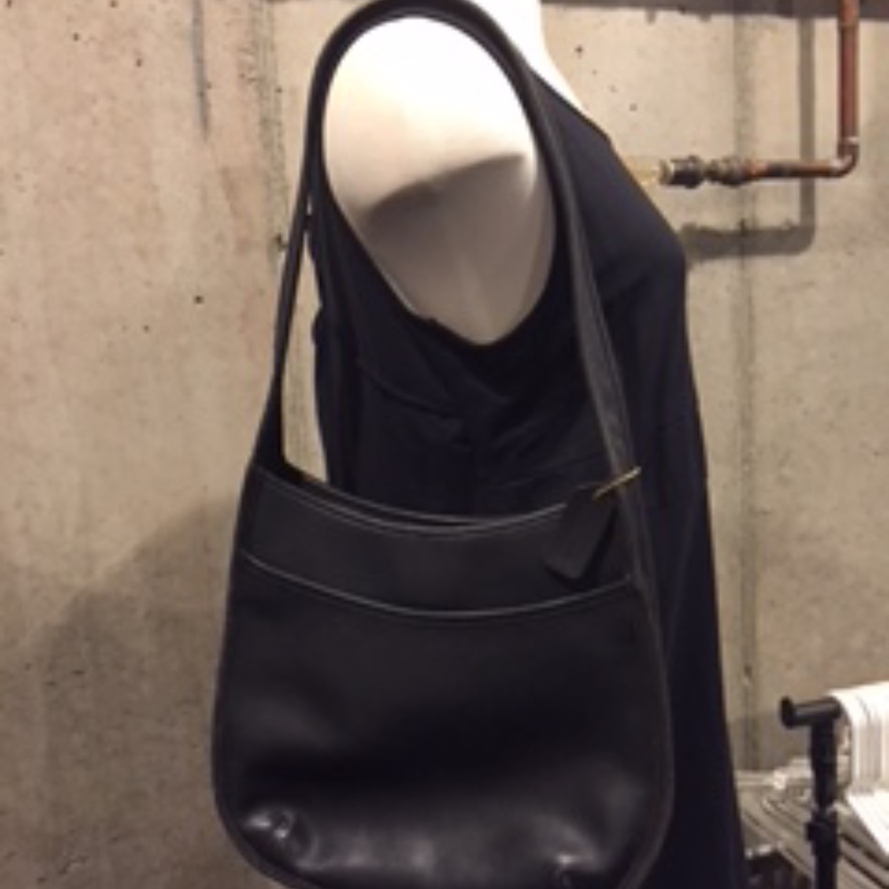 Vintage Leather Shoulder Coach Hobo Bag in Women